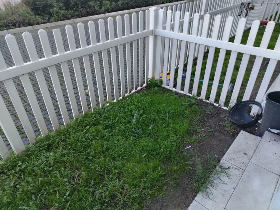 2 Bedroom Property for Sale in Parklands Western Cape